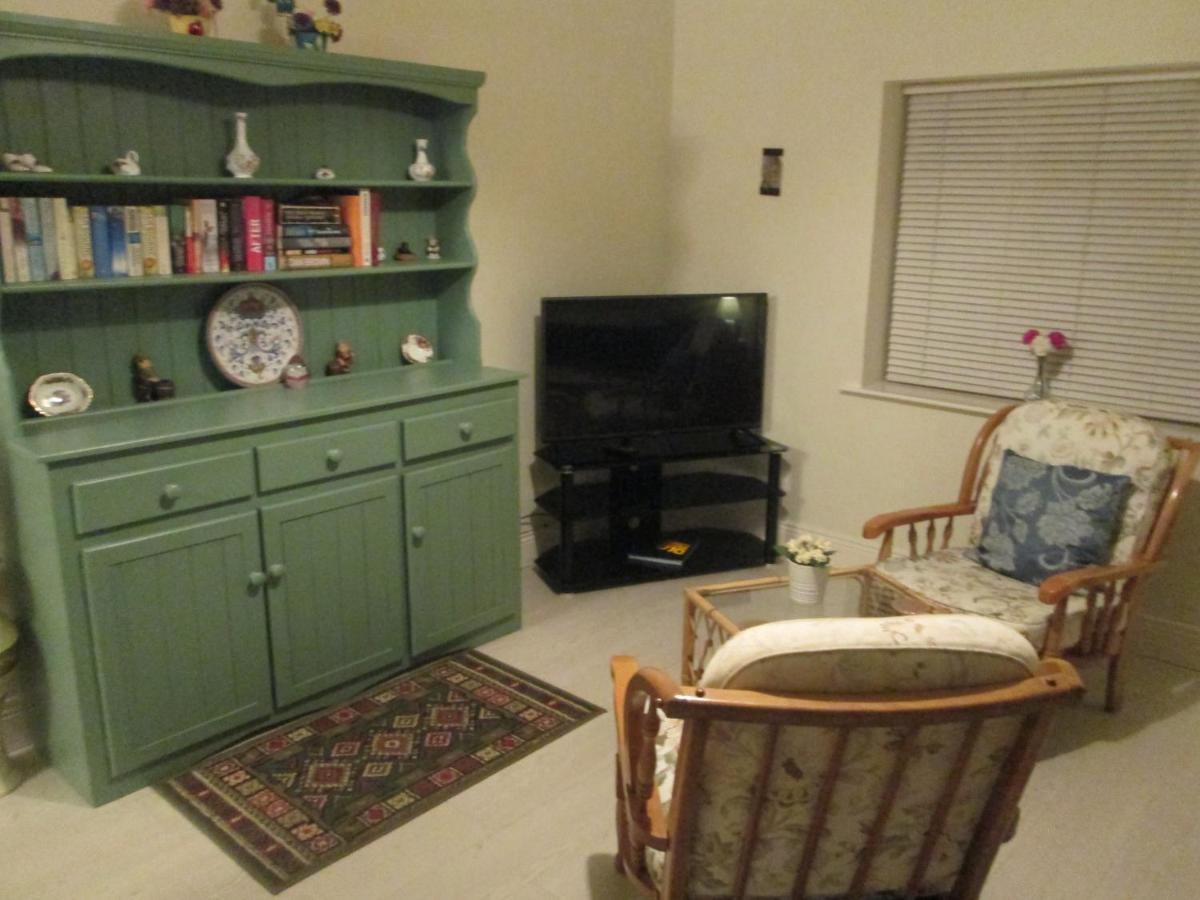 The Willow Room Ashford Extérieur photo